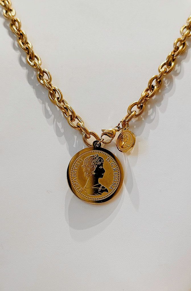 CHUNKY COIN NECKLACE IN GOLD