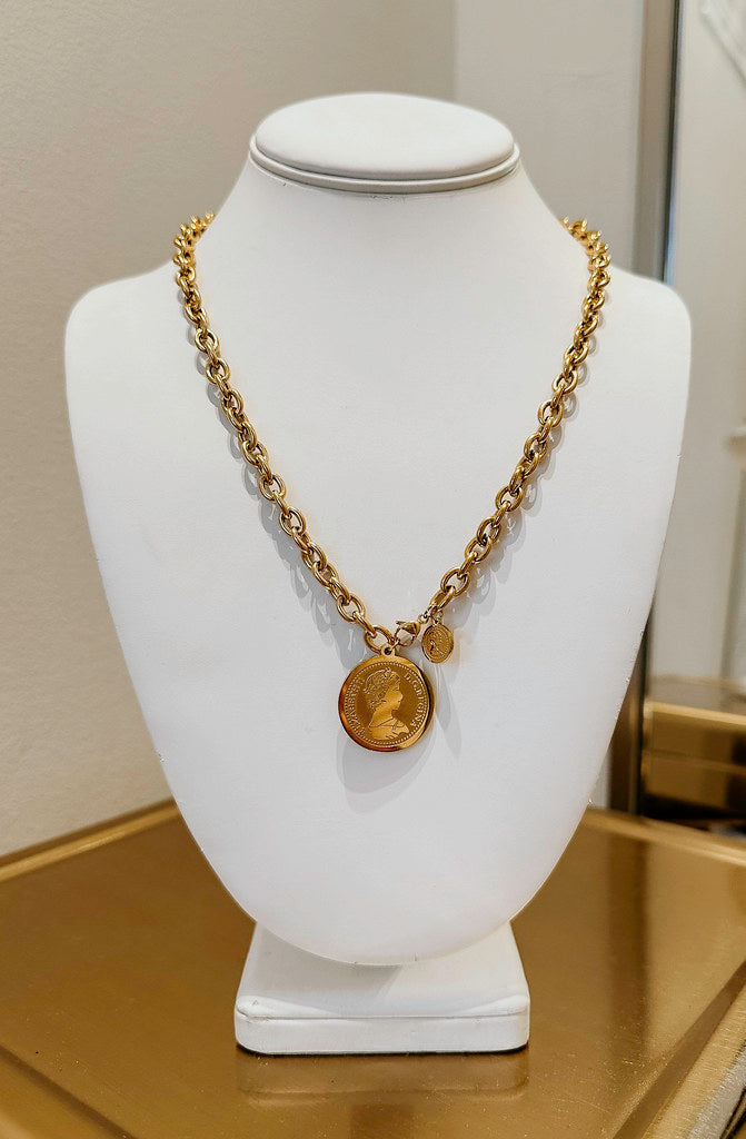 CHUNKY COIN NECKLACE IN GOLD