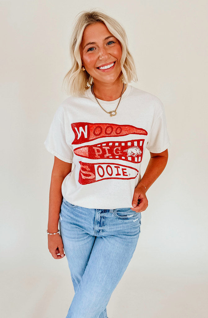 ARKANSAS PENNANT WHITE TEE