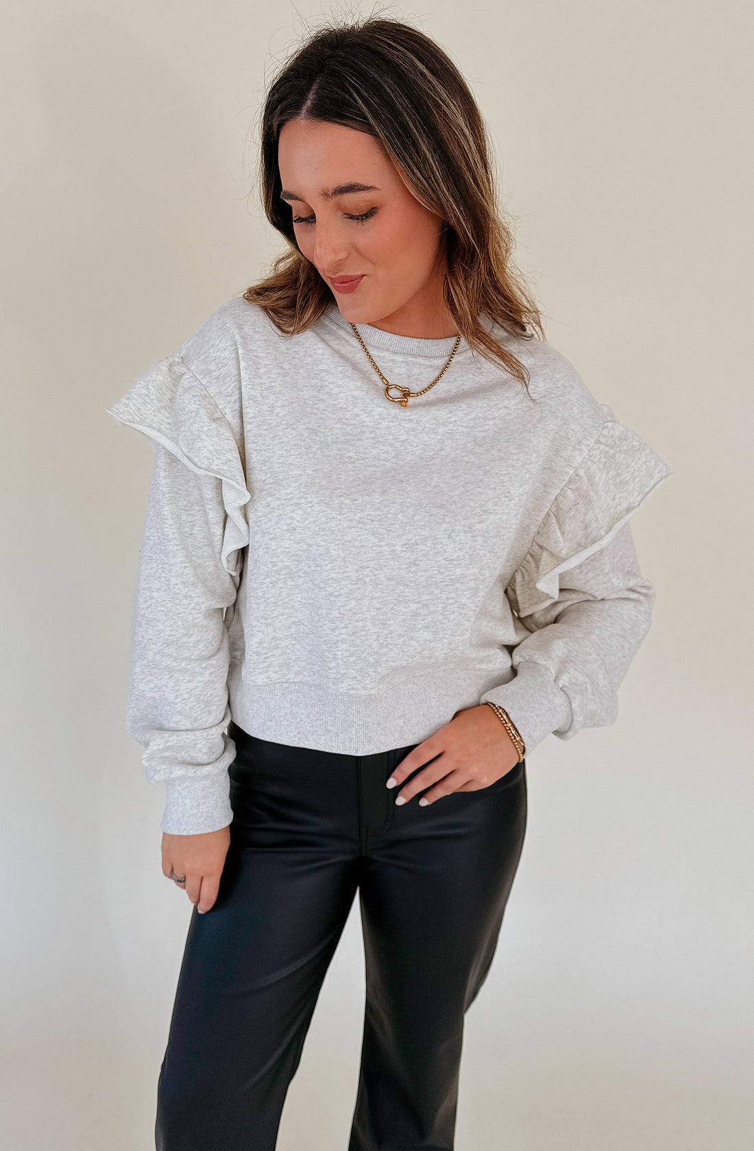 LONG STORY RUFFLE SWEATSHIRT