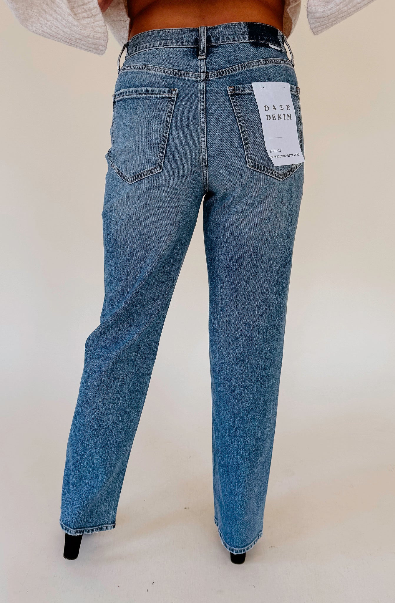 DAZE DENIM SUNDAZE HIGH RISE STRAIGHT IN BROOKLYN