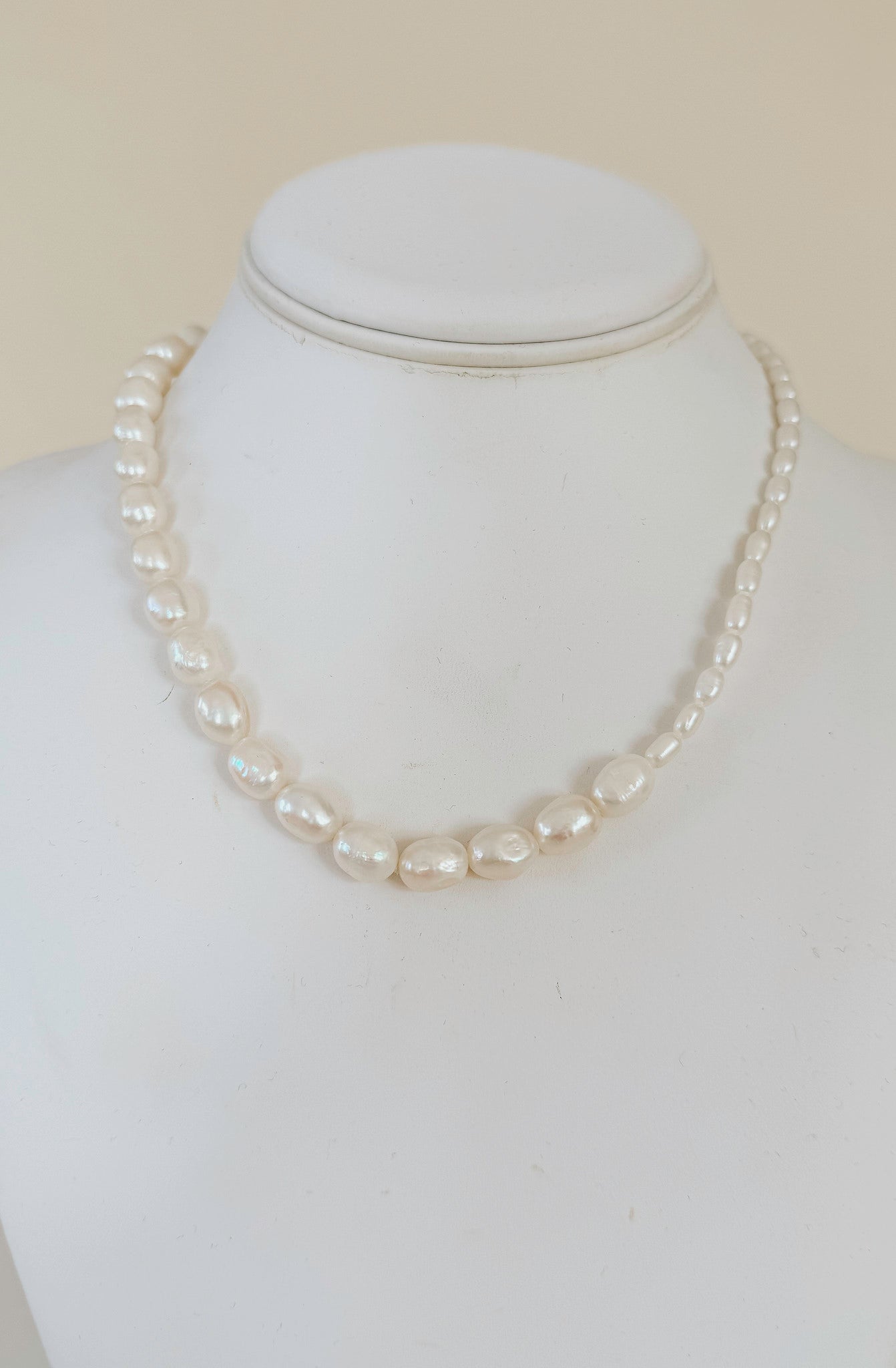 QUINN PEARL NECKLACE