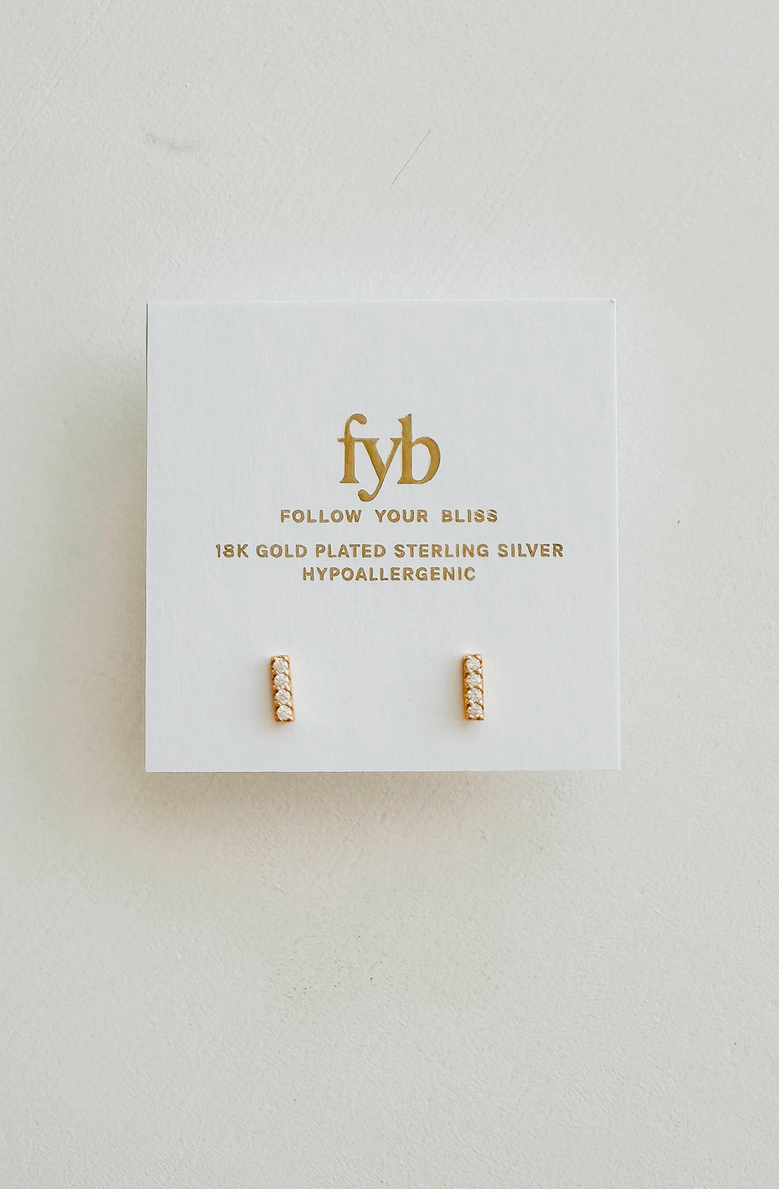 MADEA BAR STUD GOLD EARRINGS