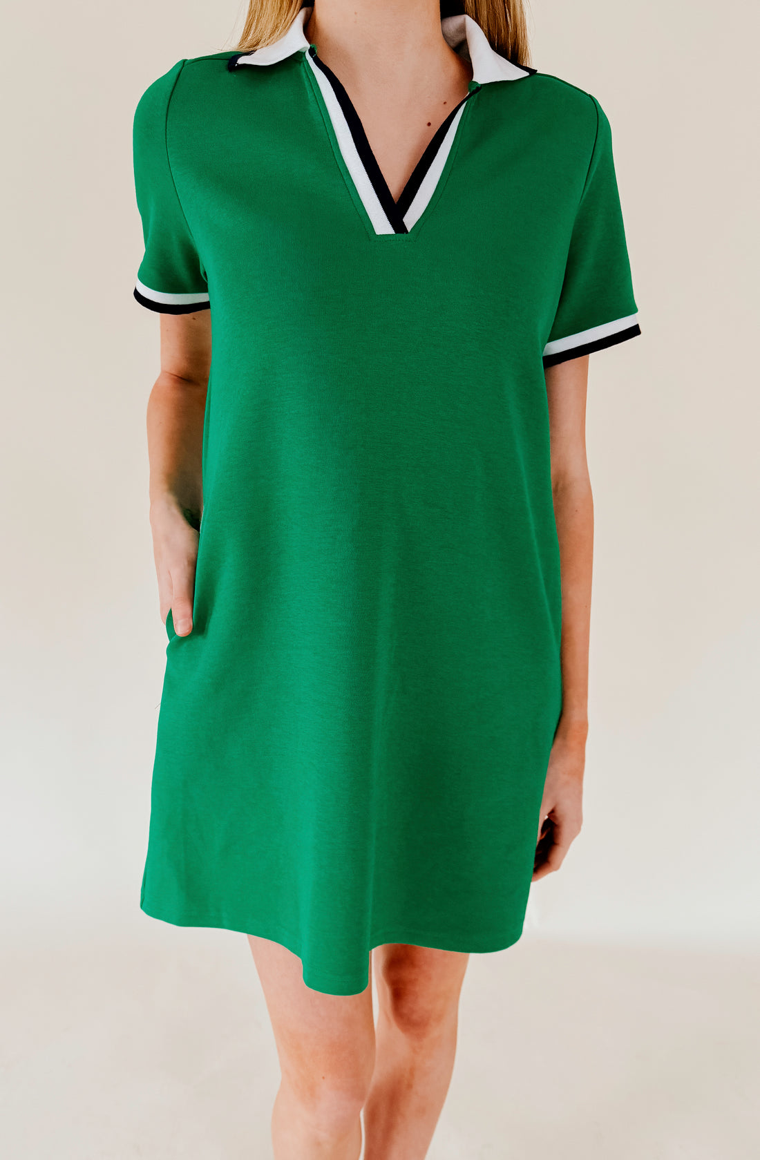 ON THE GREENS COLLARED DRESS